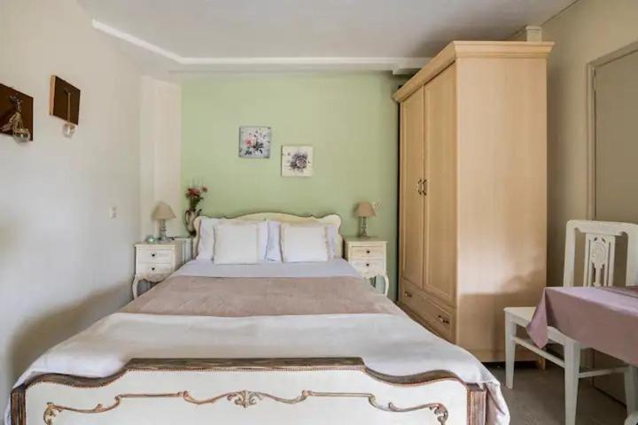 Erato Apartment In Argostoli Exterior foto